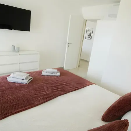 White Appartement *