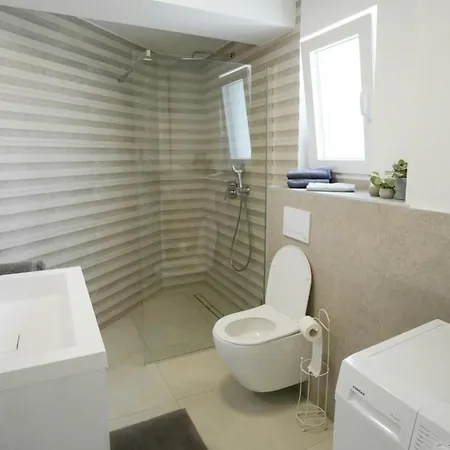 White Appartement *
